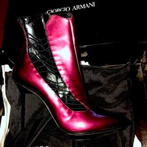 Authentic  New Giorgio Armani Patent leather Boots